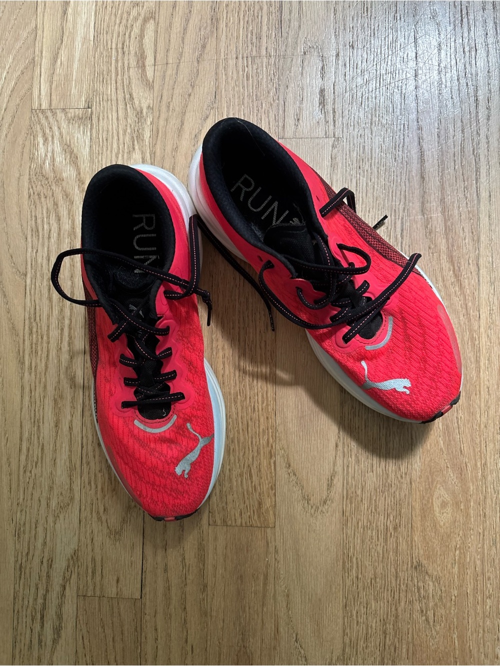 Deviate Nitro 2 Puma Women’s Running Shoes in Fire Orchid and Black size 9.5